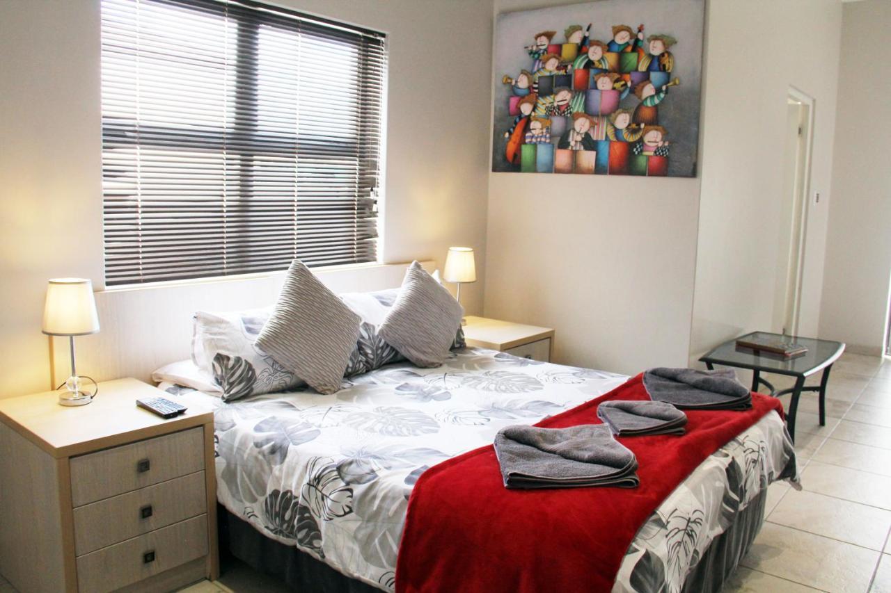 Livingatlarge Guest House Langebaan Exterior photo